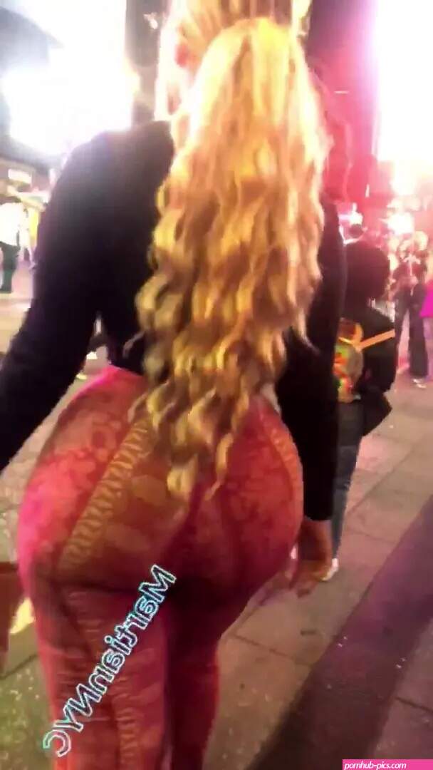 Bootybyshel Candid