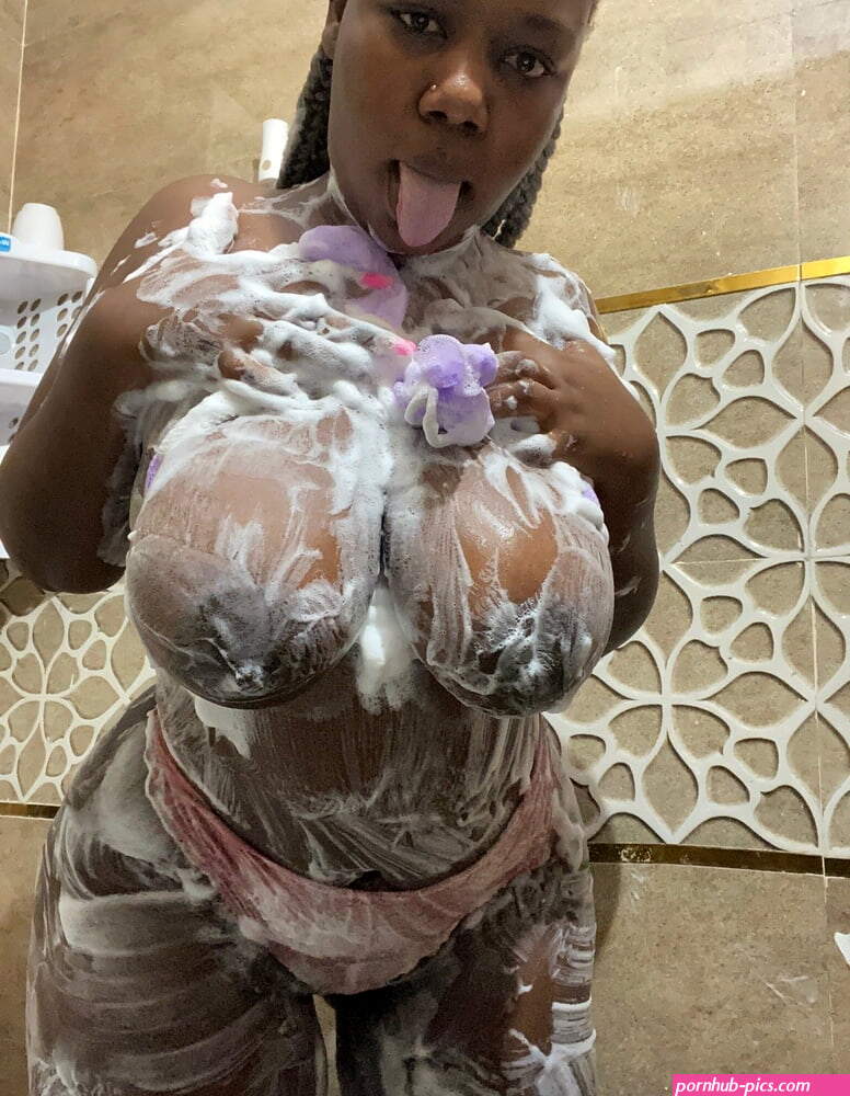 Nude Photos of big tits XXX Album