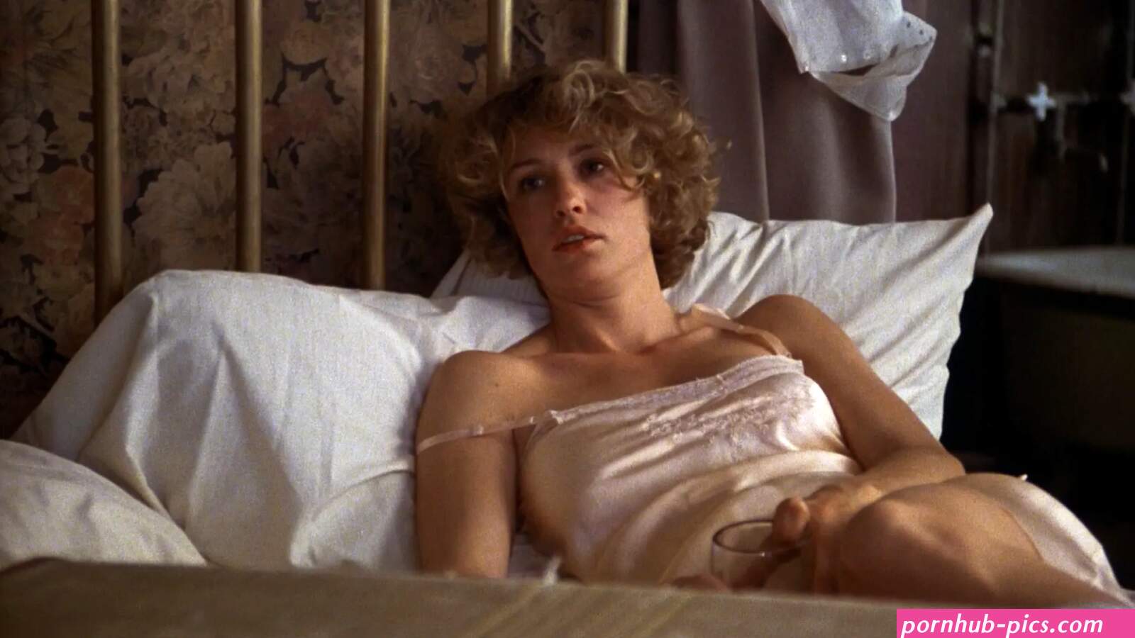 Jessica Lange nude and Anjelica Huston nude too – The Postman Always Rings Twice (1981) HD 1080p BluRay
