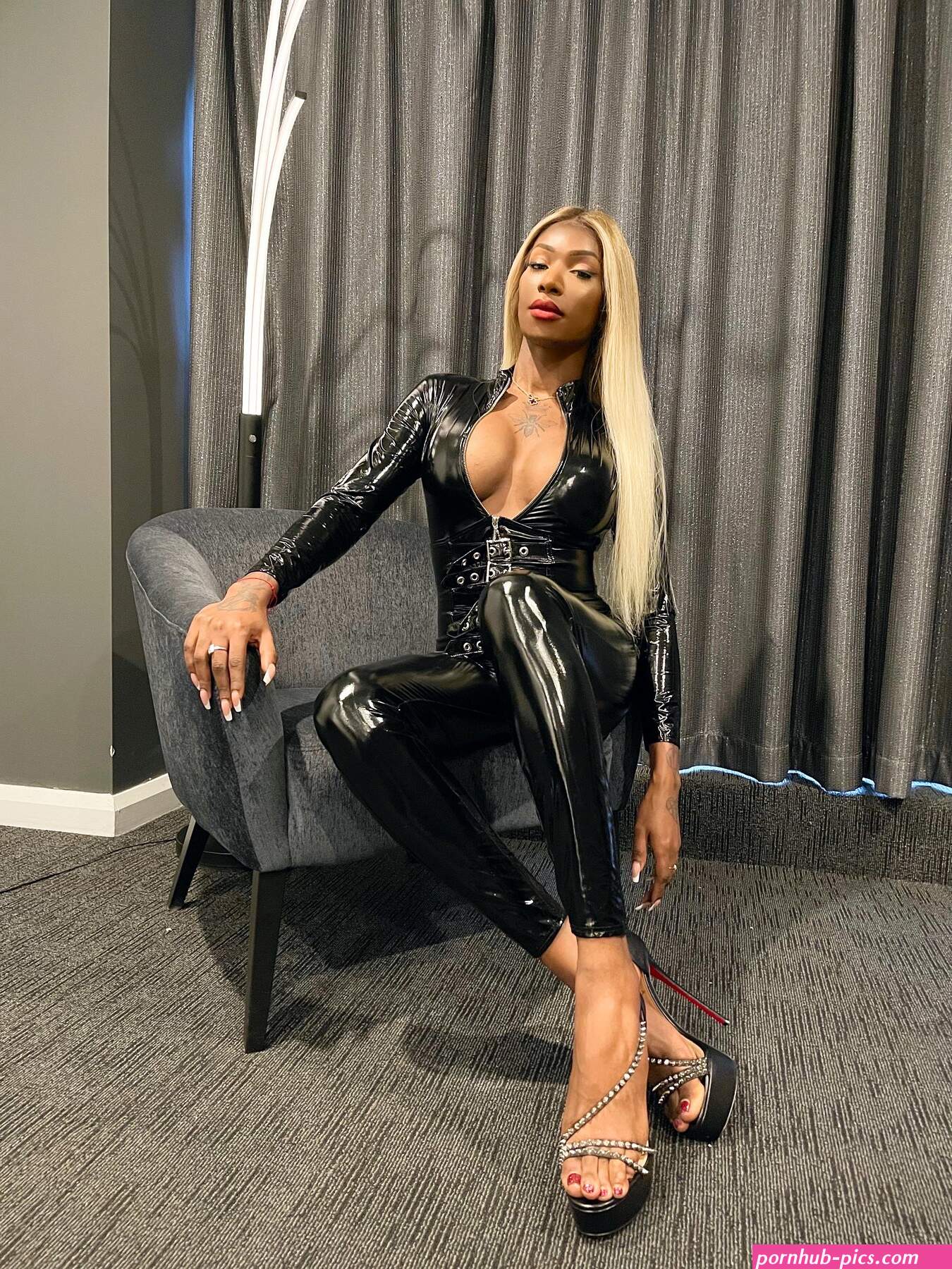 Maya Lafayette, Canadian Transsexual escort in Dubai