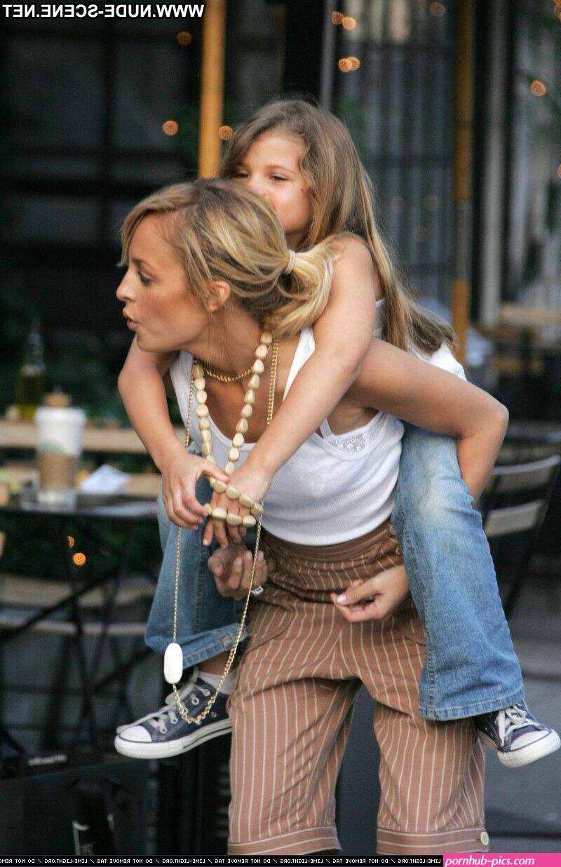 Nicole Richie Blonde Babe Hot Celebrity Celebrity Nude Cute Posing Hot Posing Hot Nude Scene