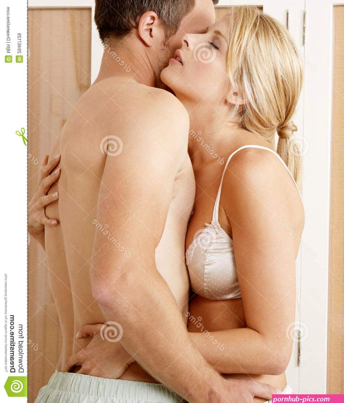 Hot couple kiss naked Quality gallery website.