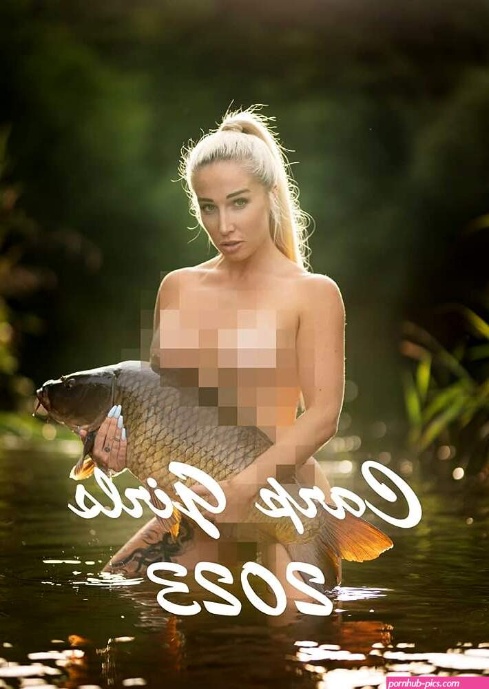 TwinCatch Carp Calendar 2023 Carp Girls DIN A3 Calendar Wall Calendar Carp Fishing Calendar Topless, 2QE3TR8N : Amazon.co.uk: Stationery & Office Supplies