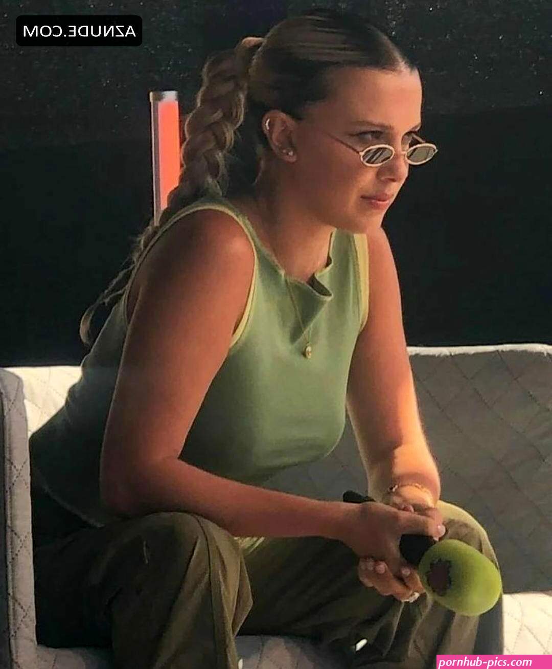 Millie Bobby Brown Sexy Seen On Instagram And Conventions