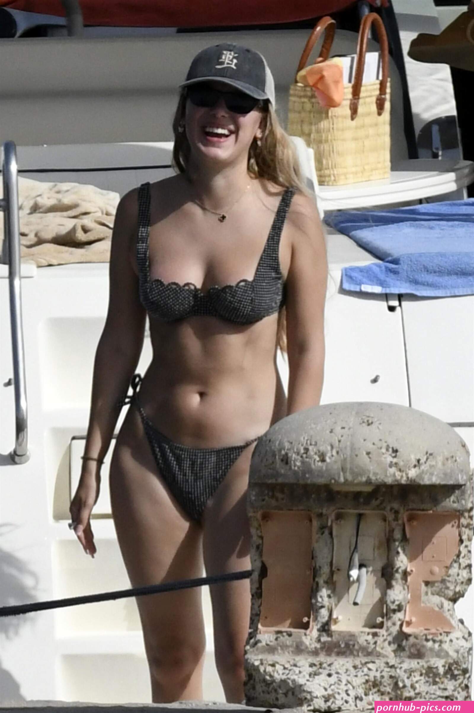Millie bobby brown big boob