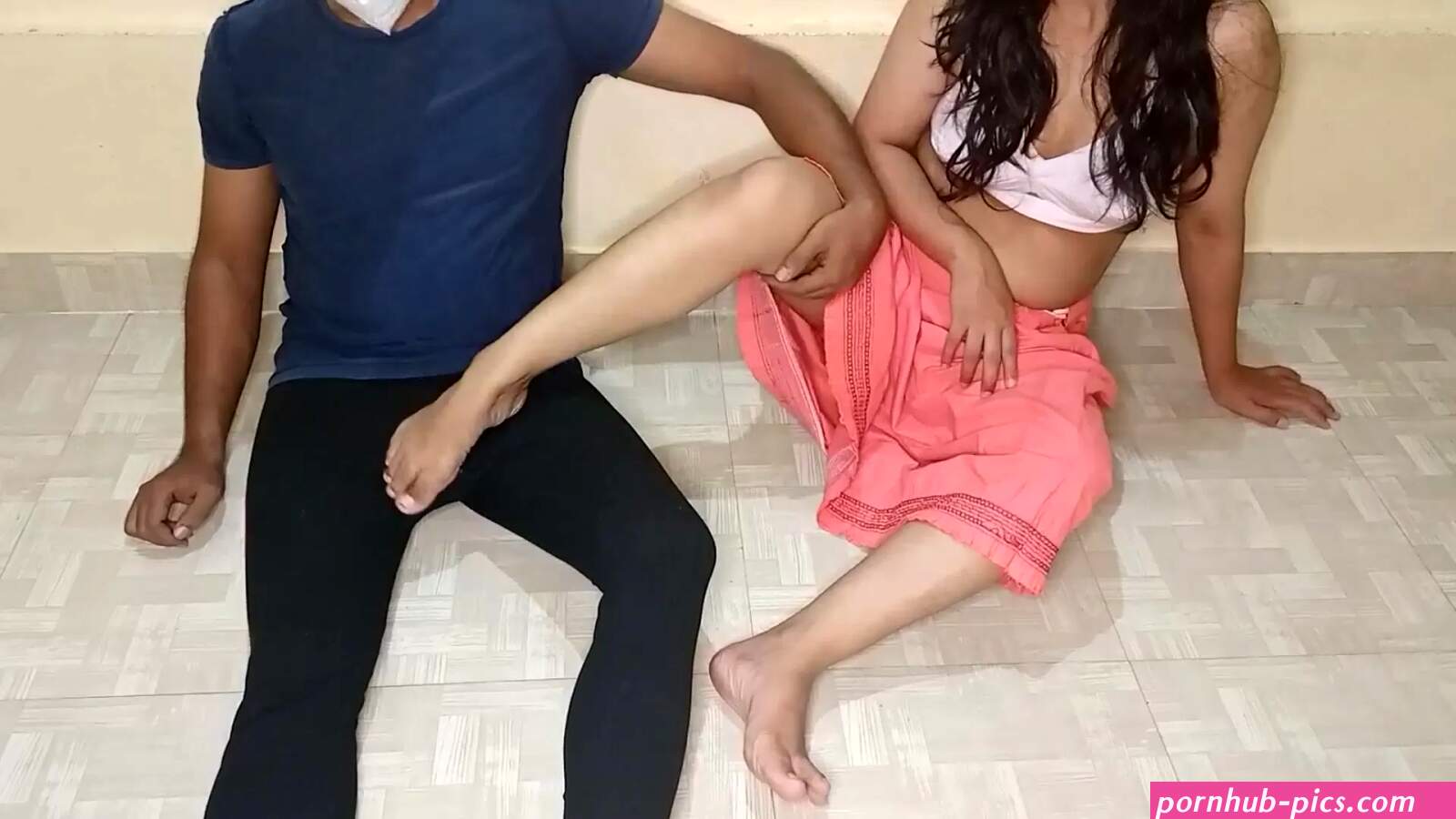 Desi indian mother-in-law foot fetish and fuck absence of wife xxx porn in clear hindi voice watch online