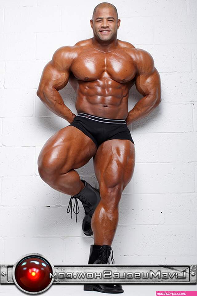 Top 100 worlds sexiest naked bodybuilders at Live Muscle Show 1-10