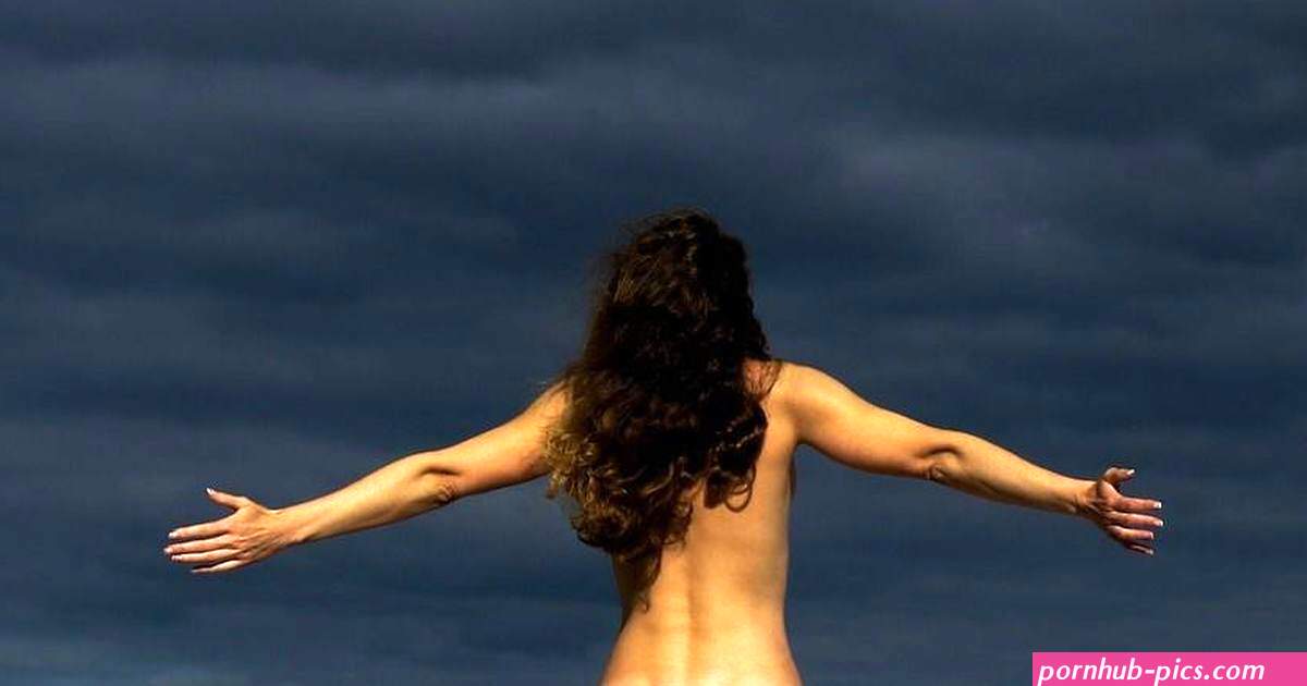 Naked Utopia: How Englands first nudists imagined the future