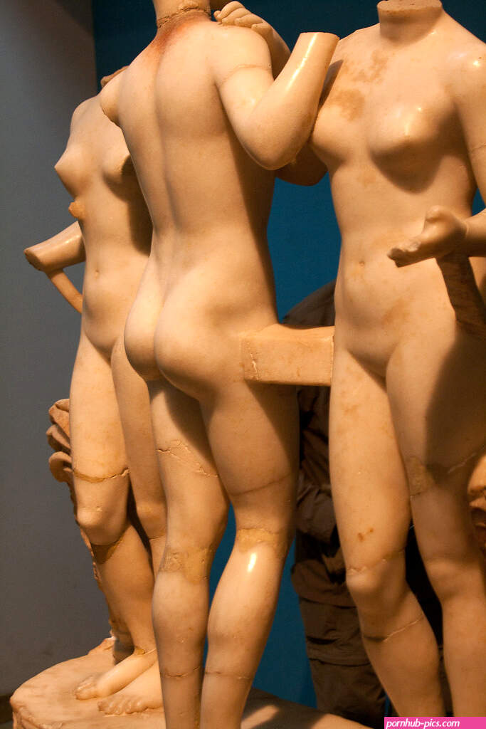 Lybia naked bodies