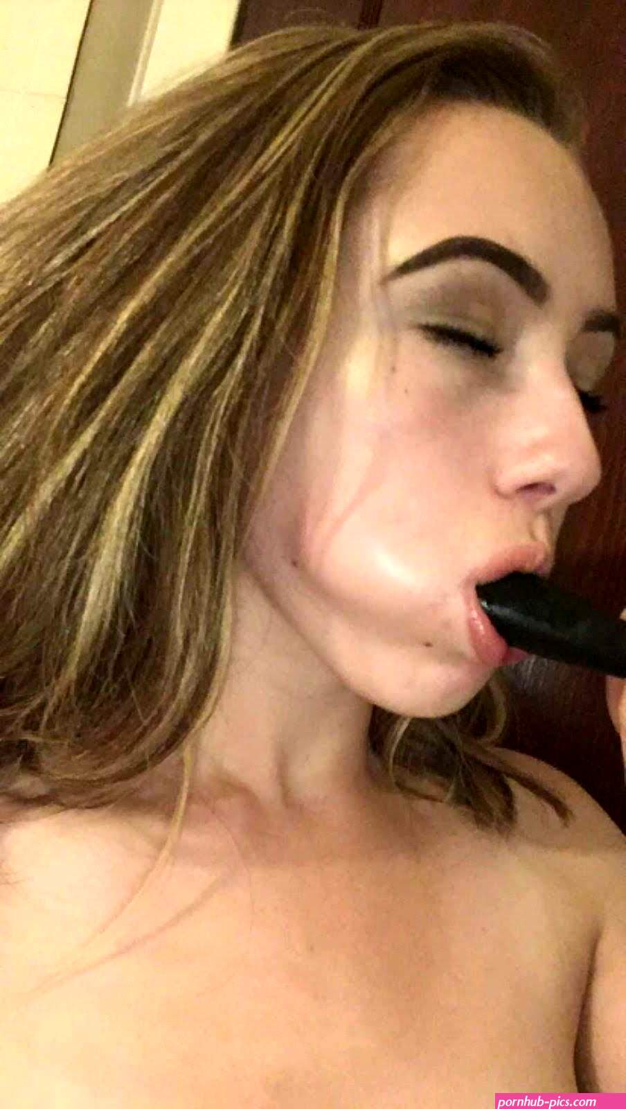 Alice Klomp Pineapplebrat pineapplebratt79 Nude OnlyFans Leaks 8 Photos