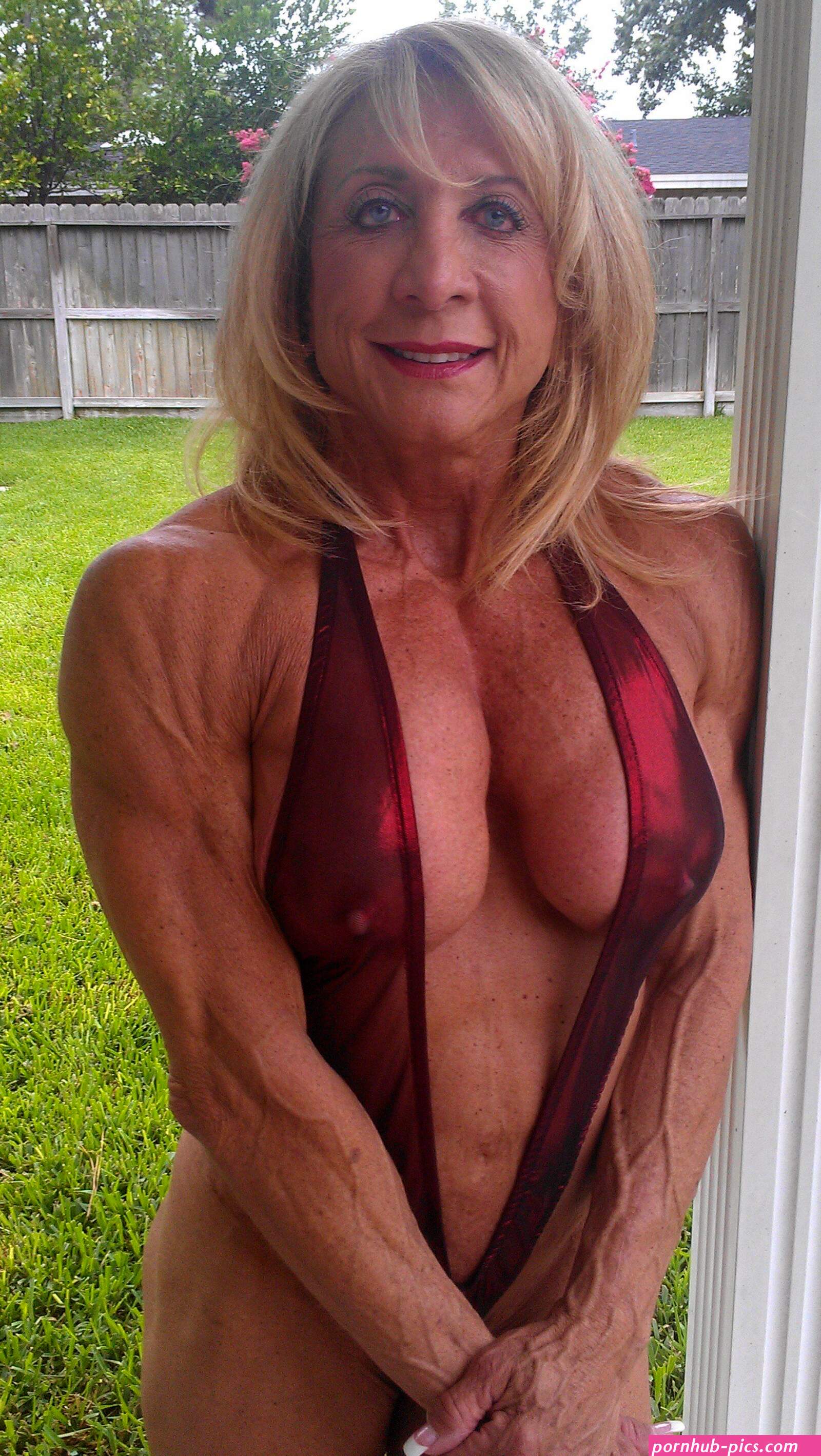 Muscle mature woman porn