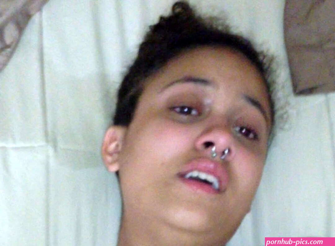 Hot Girl Crying During Painal
