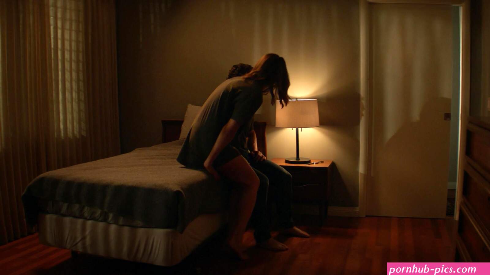 Leila George, Emily Deschanel nude