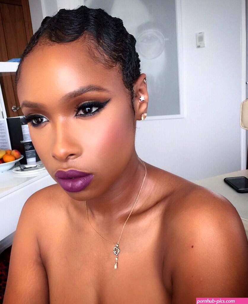 Jennifer Hudson Nude & BIG Boobs Pics – Leaked Diaries
