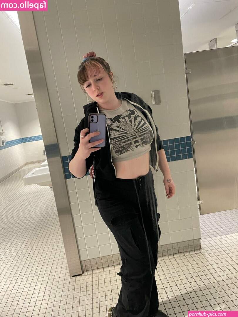 lil.pink.alien95 / lilpinkalien Nude Leaked OnlyFans Photo #1427