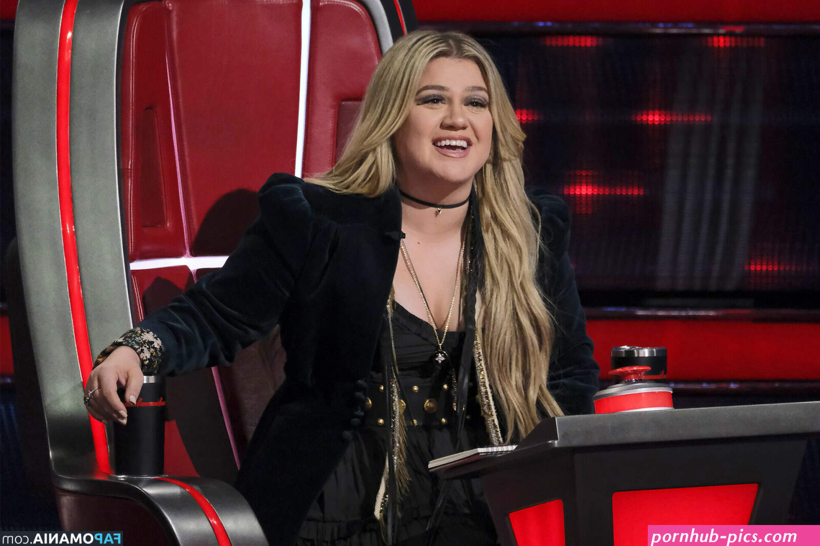 Kelly Clarkson / kellyclarkson Nude OnlyFans Leaked Photo #7