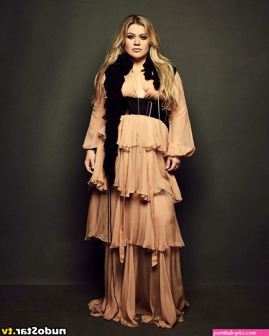 Kelly Clarkson / kellyclarkson Nude OnlyFans Photo #7