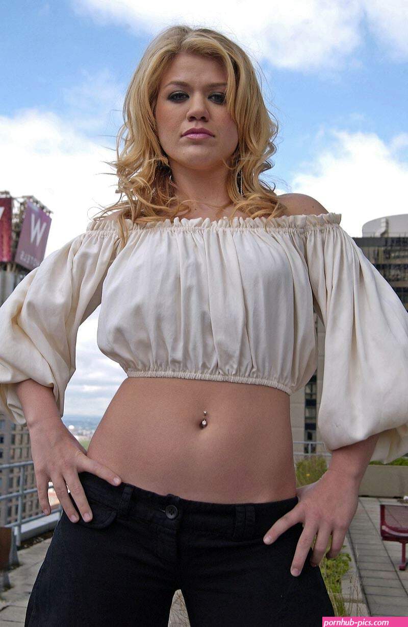 Kelly Clarkson