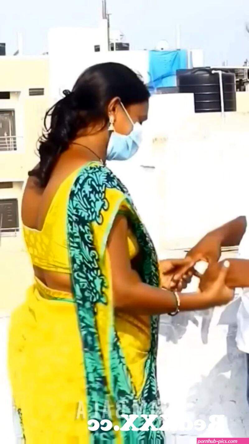 slapping big indian desi ass of and paki aunty real life fantasy that slapping an aunty ass when we go on road from xxx sex indian hivideo