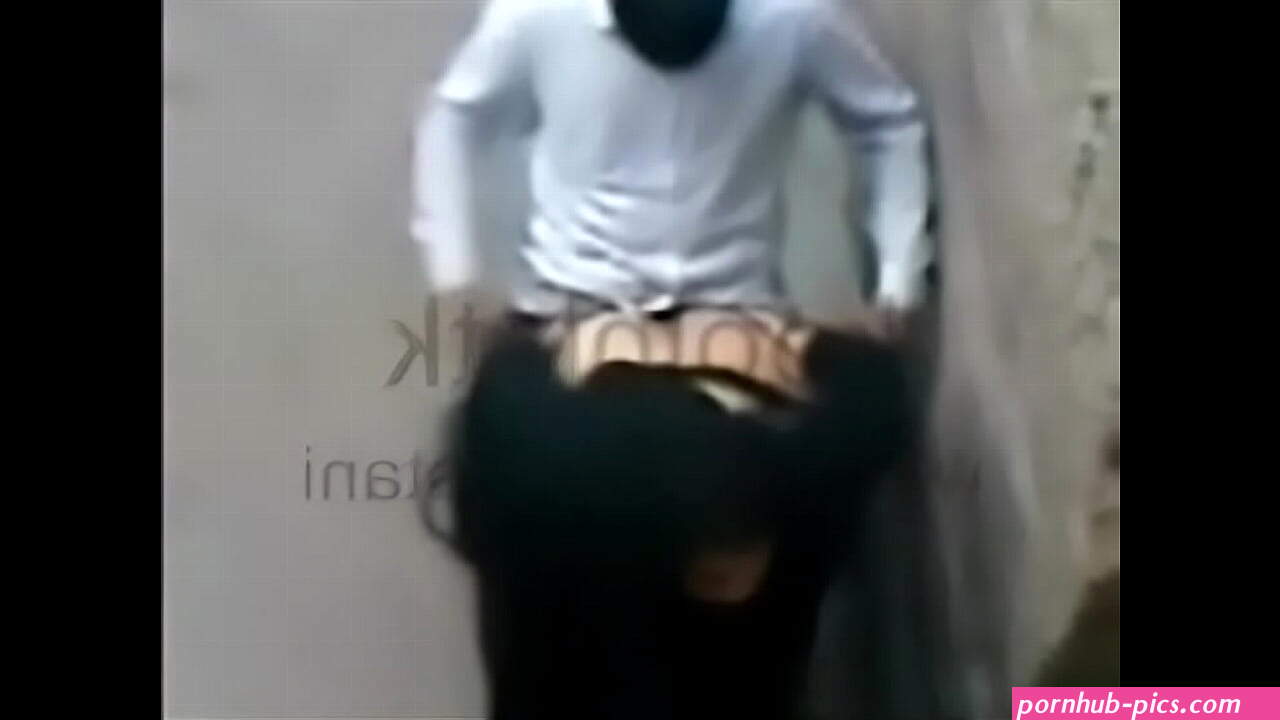 Pakistani Aunty Latest 2011 dec
