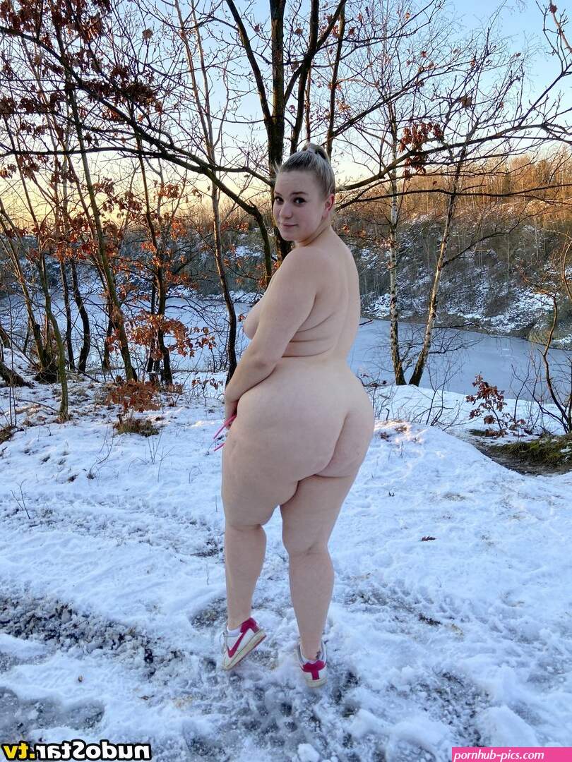 BOOTYASSGIRL