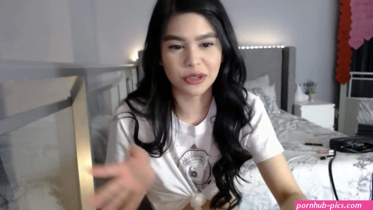 Cam girl makes fun of me and searches for more sph
