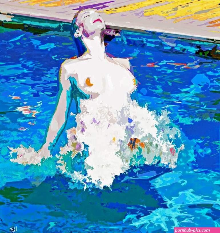 naked to the swimming pool