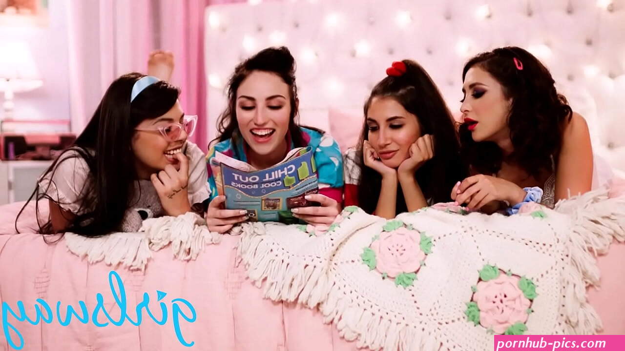GIRLSWAY Retro Sleepover With Gina Valentina And Gianna Dior