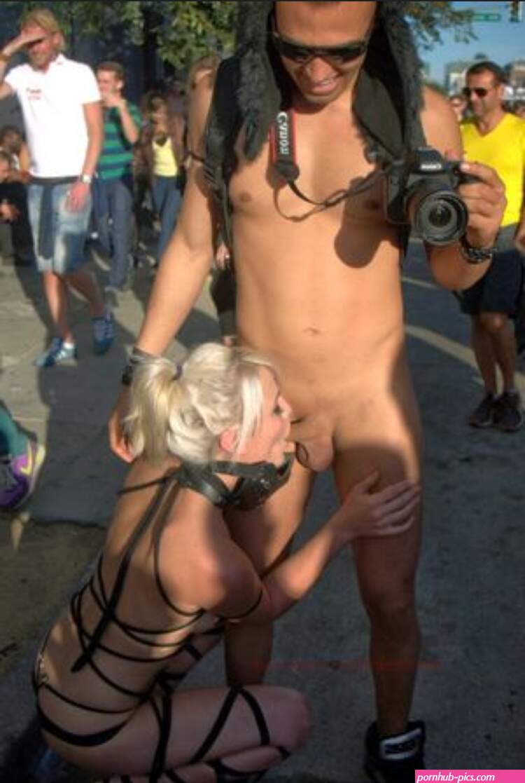 Public Sluts 22