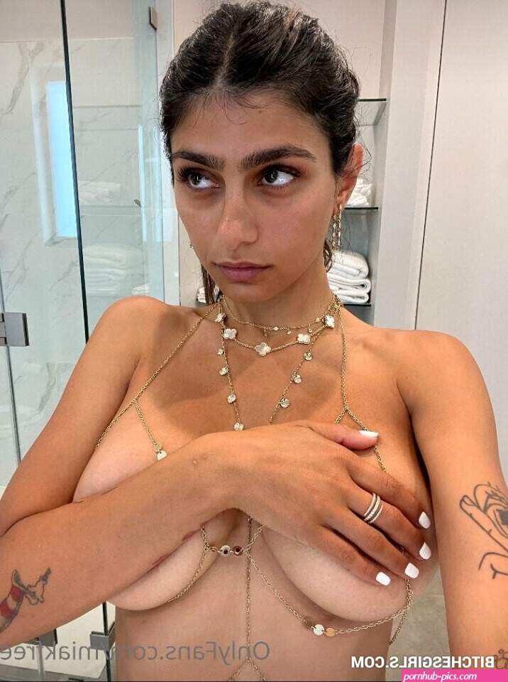 Mia Khalifa Nude
