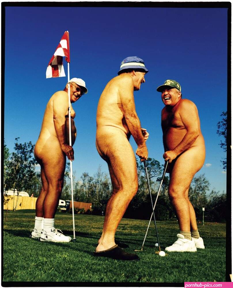 Nude Golf