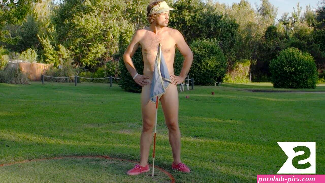 Nude Golf
