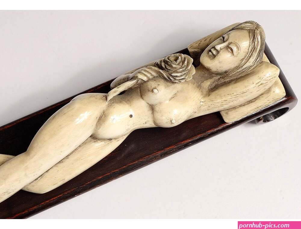 Statuette woman-doctor ivory carved woman nude peony China early twentieth
