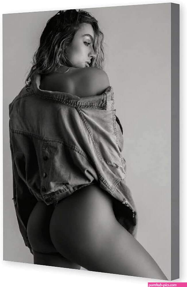 JOYOOY Sexy Models Sommer Ray Poster 19 Canvas Poster Wall Art Decor Print Picture Paintings for Living Room Bedroom Decoration 24x36inchs60x90cm : Amazon.ca: Home