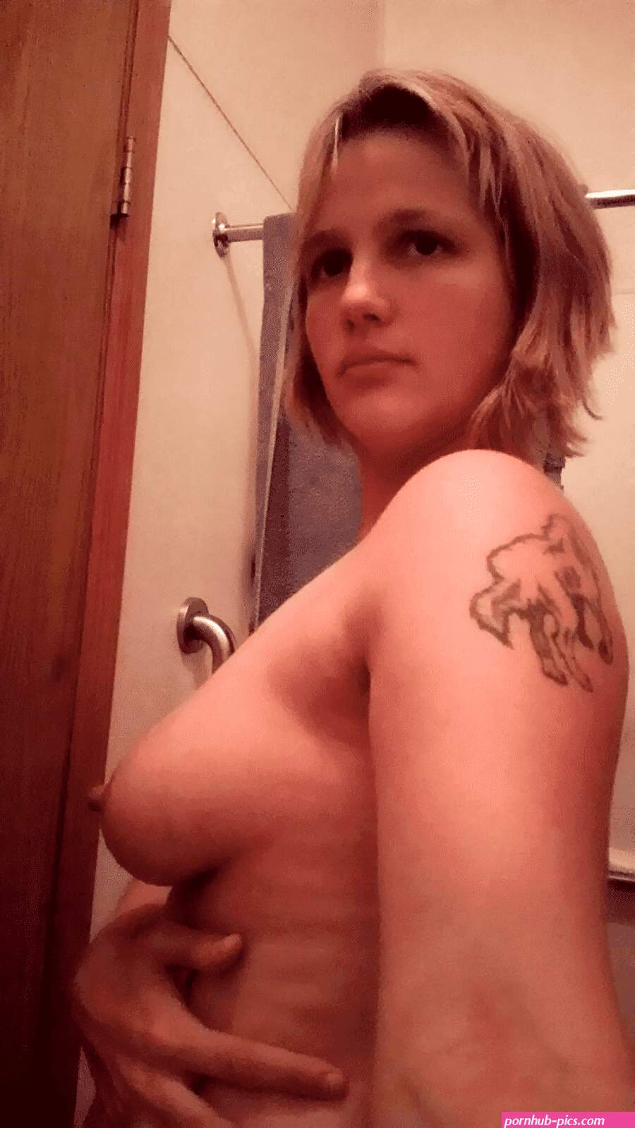 cum tribute