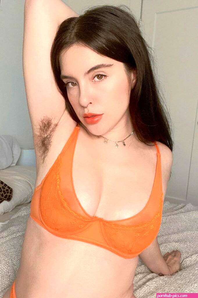Her Sexy Nude Hairy Armpits Need Attention