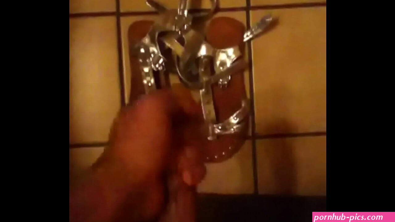 Me jerking off and cumming on my step sisters sandals