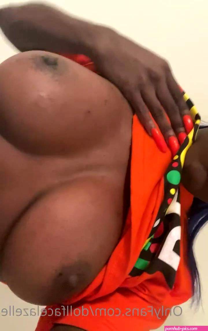 Lazelledoll aka Kajundoll Boobs OF