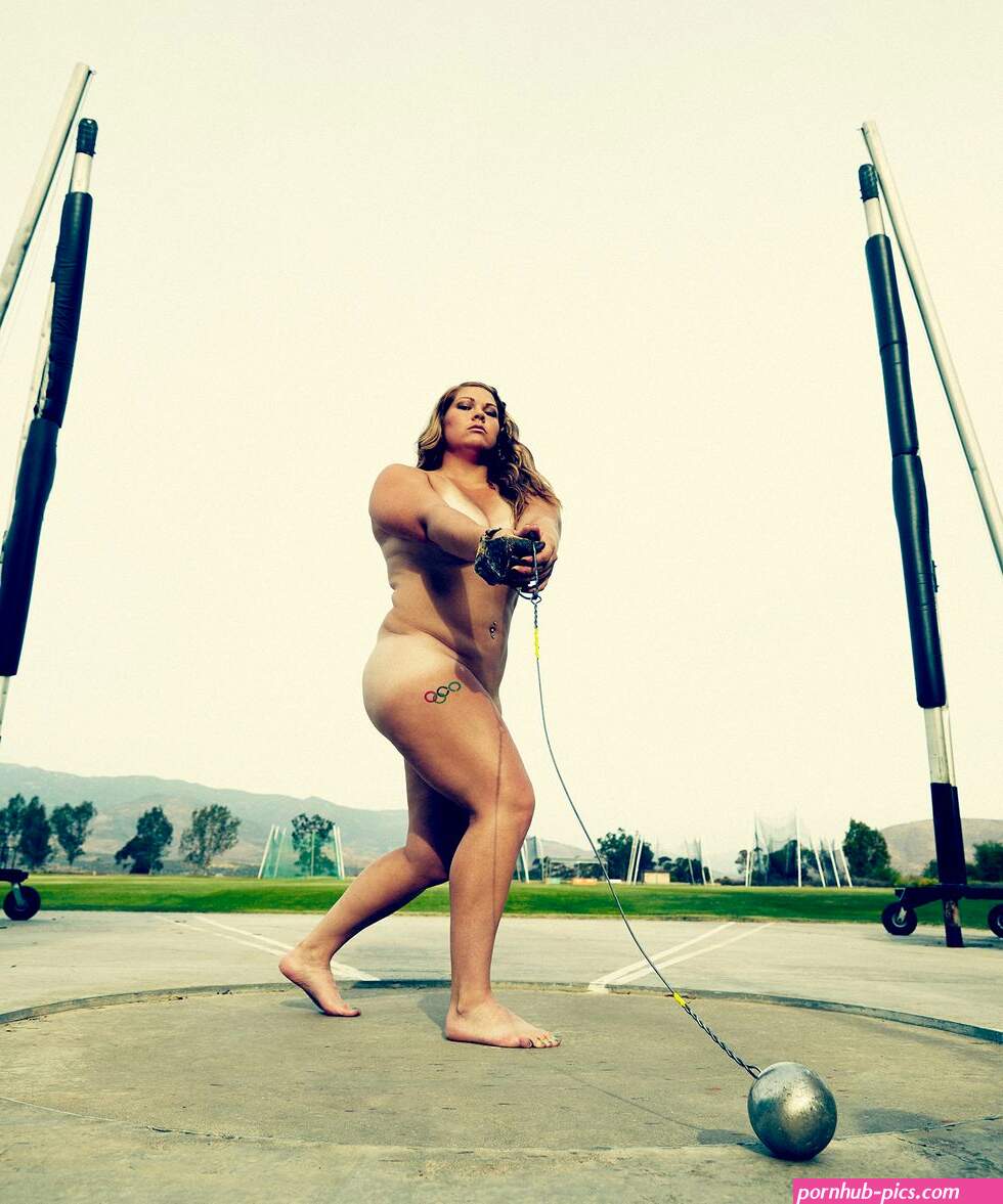 These nude athletes can teach you a lot about body confidence