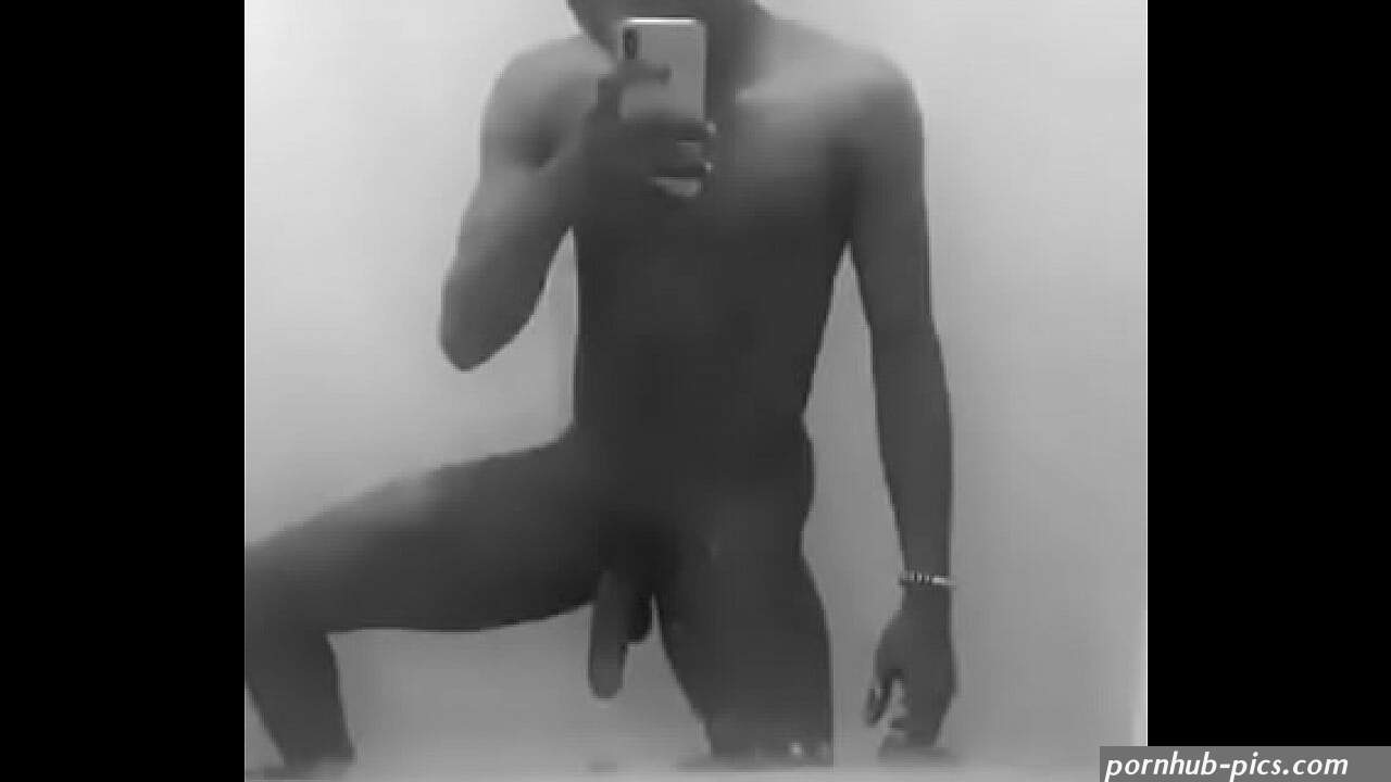Leaked-Nigerian celebrity Oxlade fucking an unknown girl