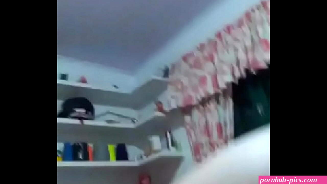 Cogiendo a mi madre a escondidas