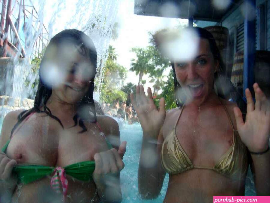 Waterpark Boobs