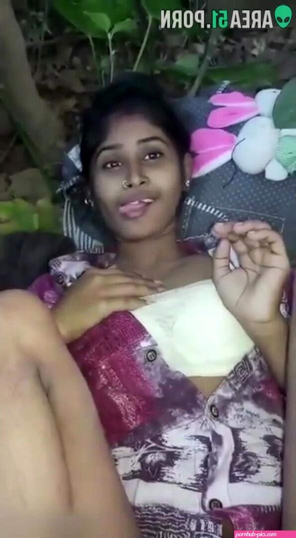 Indian college girl shows her slutty face during sex with brother