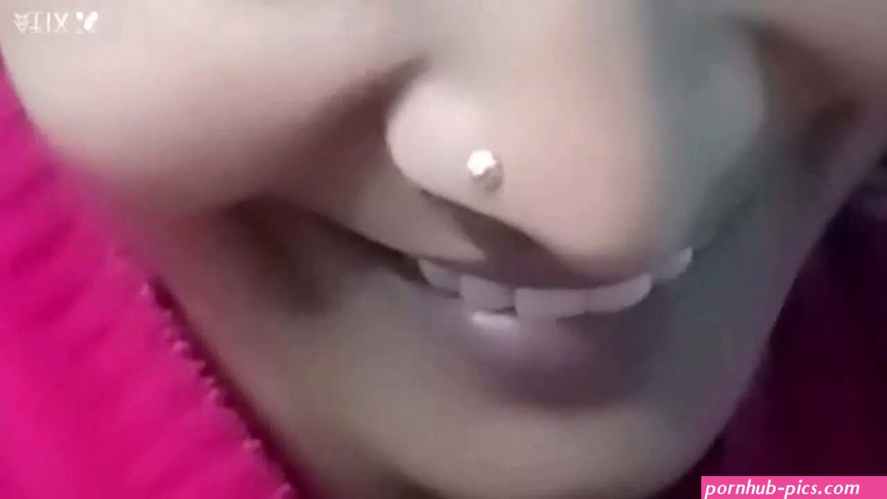 Indian hot girl was fucked by servant Indian desi bhabhi sex video watch online