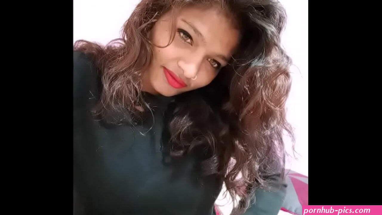 Indian Teen Sarika Makes Porn At Home Teasing Her Desi Fans