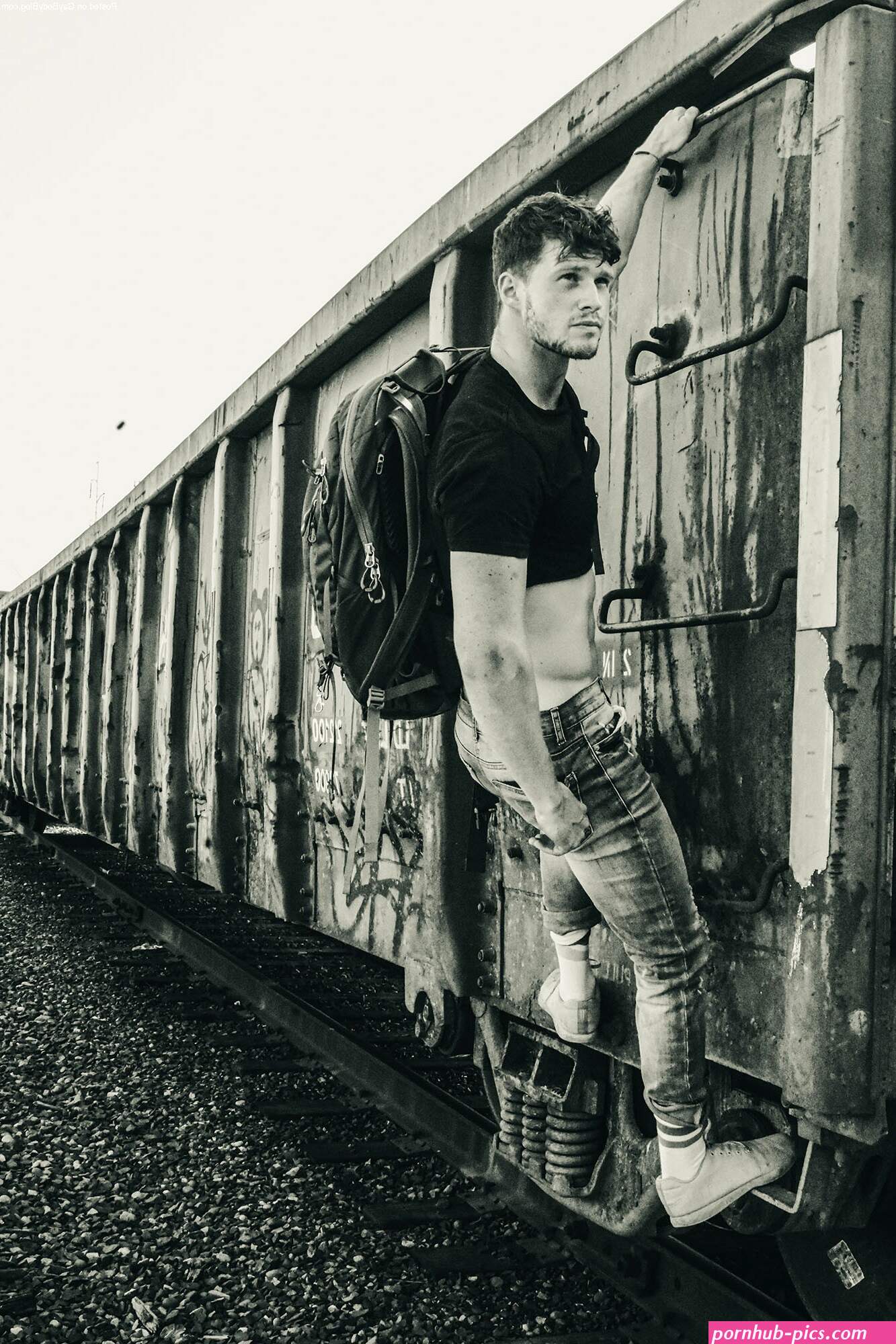 Sexy Finn Harding Has A Great Cock To Show You At The Train Yard