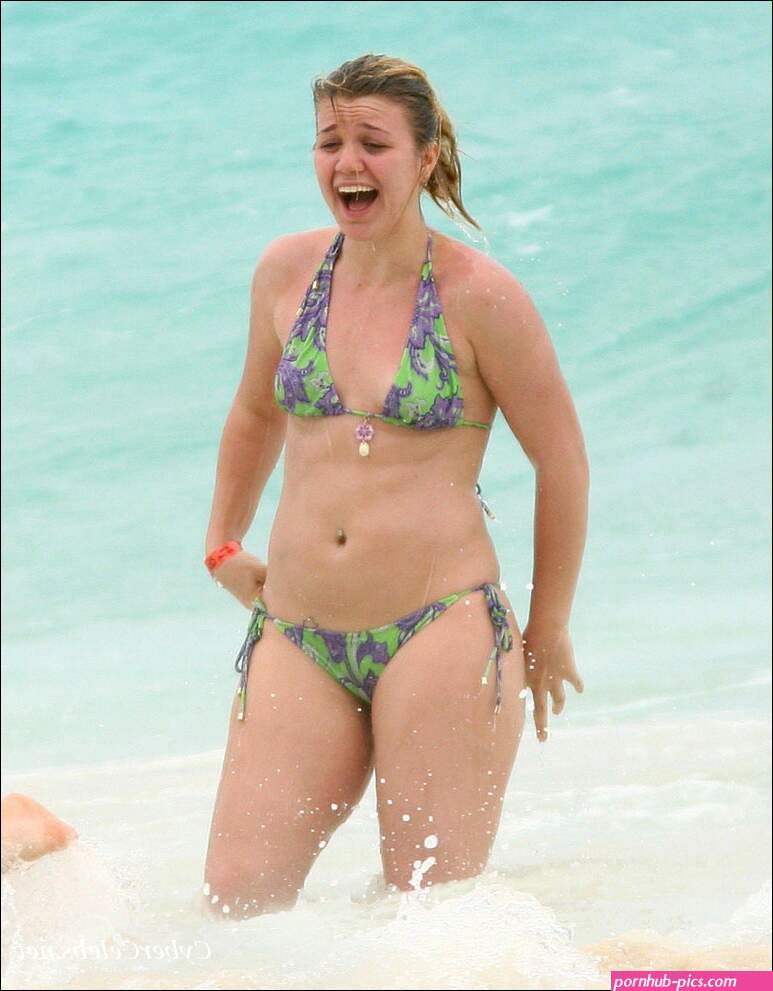 Kelly clarkson nude