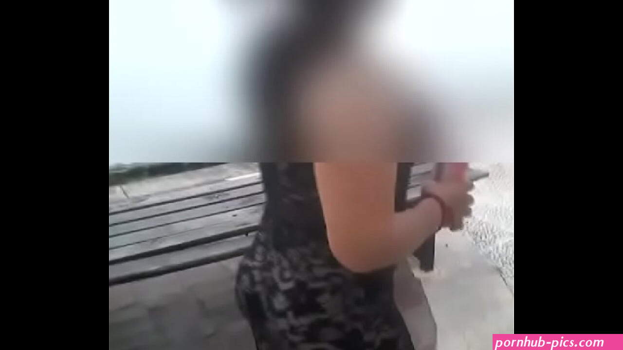 Mas de mi gordita en el malecon