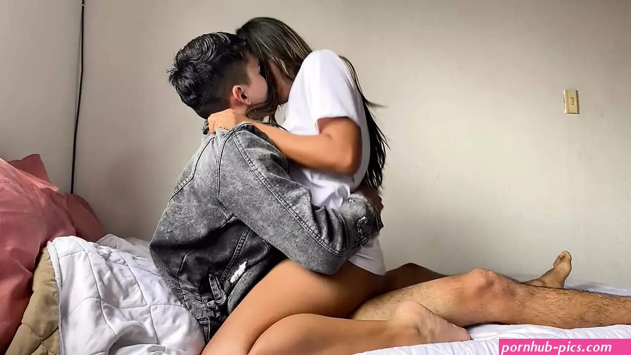 Qué rico es el pene de este colombiano ver en lnea