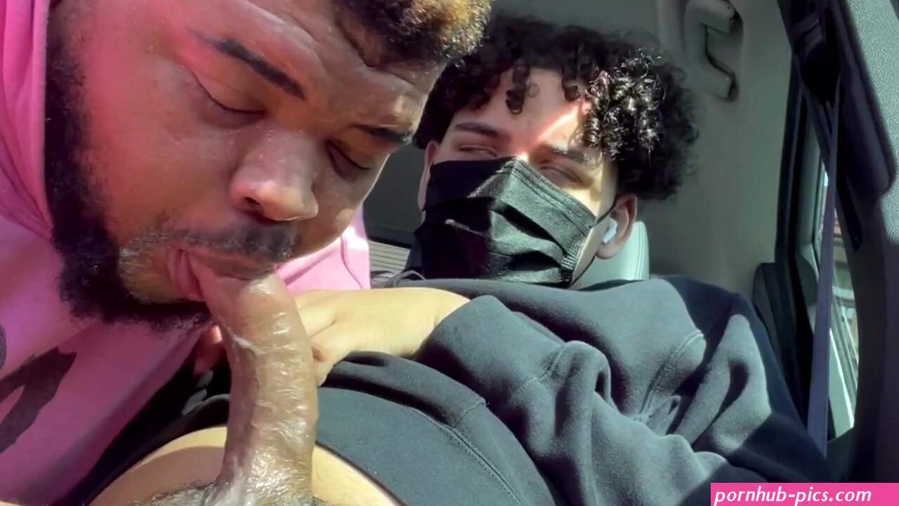 SantanaXXL Sucks Latino Guy